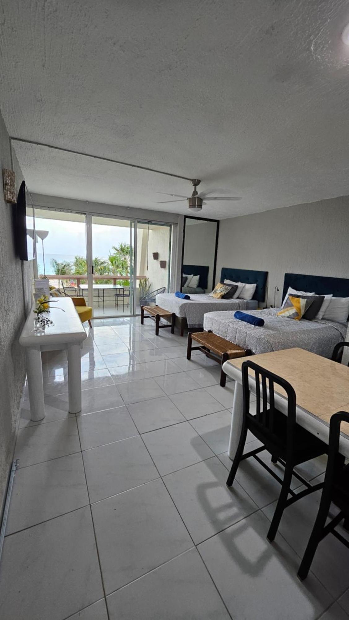 Front Apartment Cancun